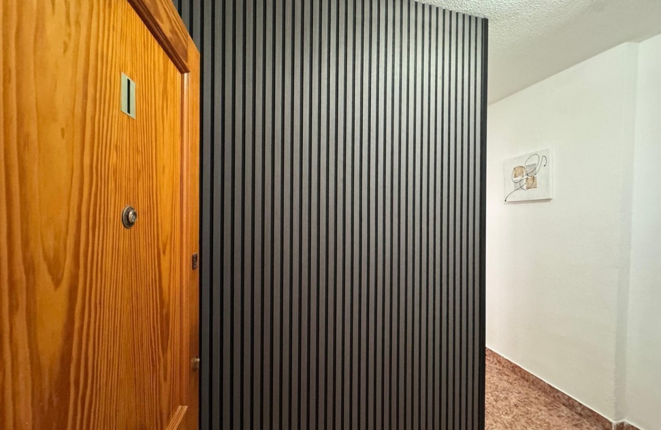 Resale - Apartment - Torrevieja - torrevieja