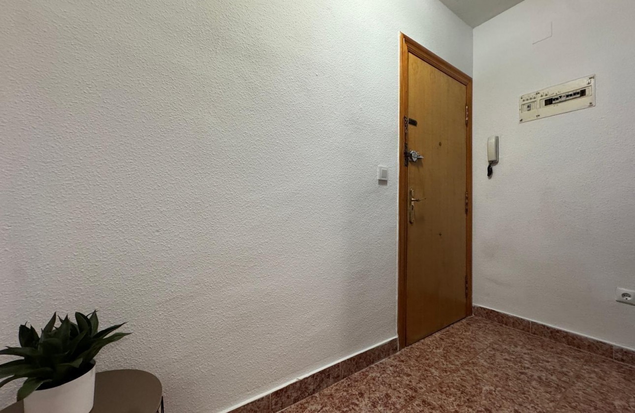 Resale - Apartment - Torrevieja - torrevieja