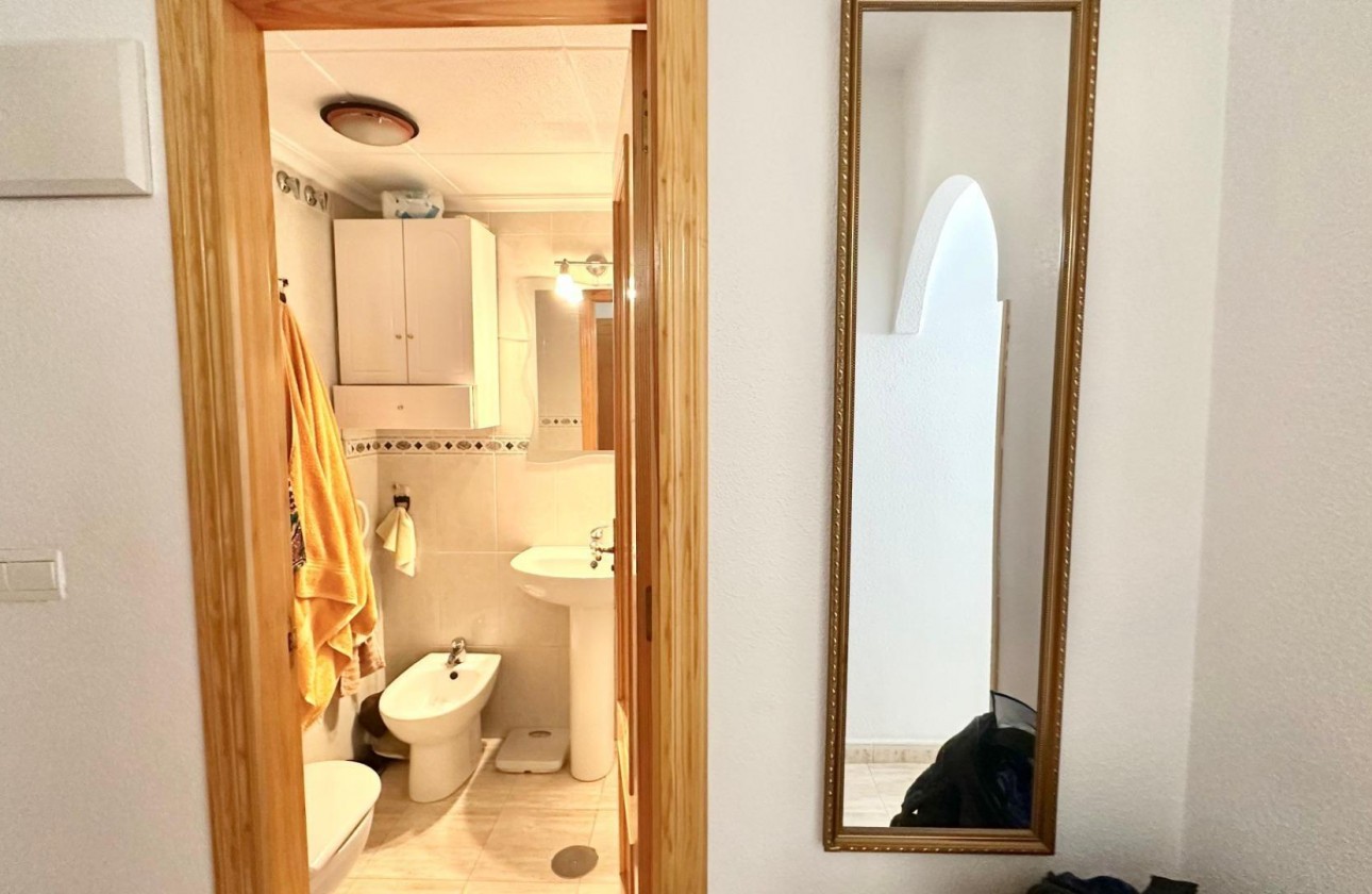 Resale - Apartment - Torrevieja - torrevieja