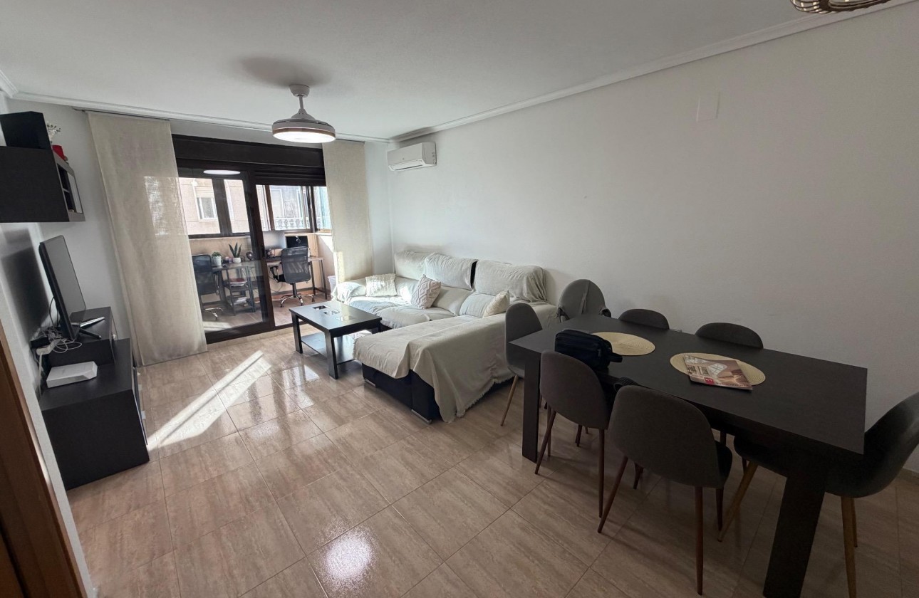Resale - Apartment - Torrevieja - torrevieja