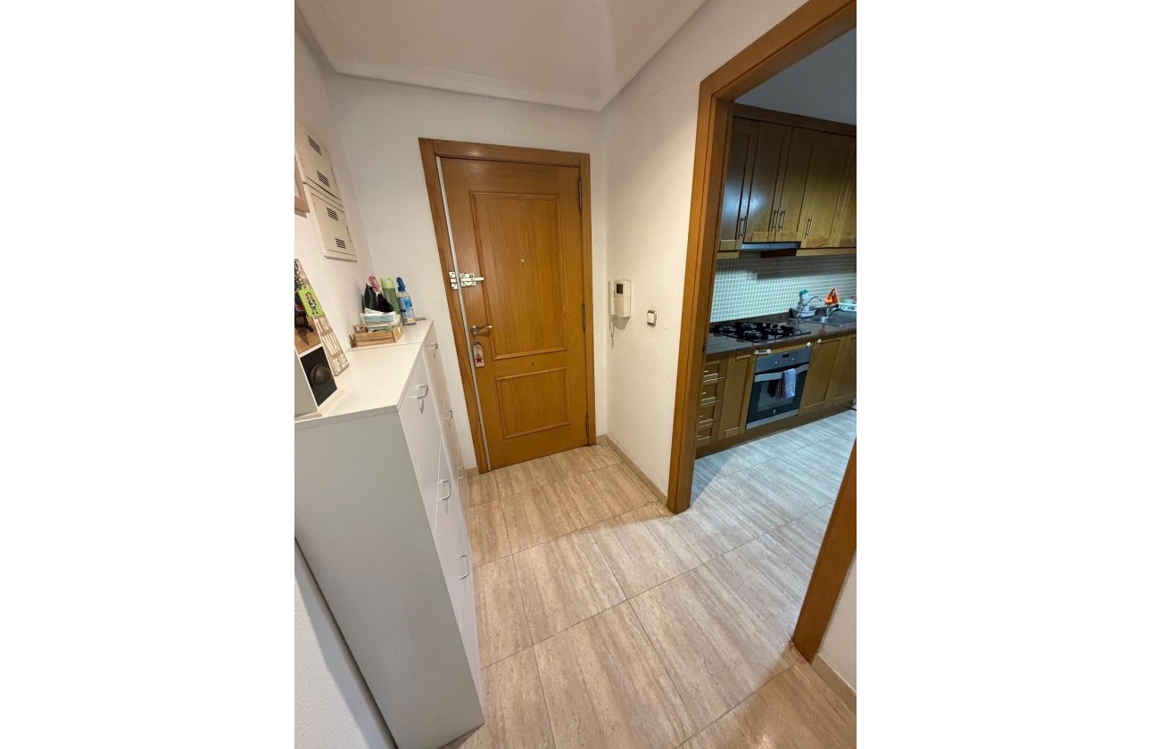 Resale - Apartment - Torrevieja - torrevieja