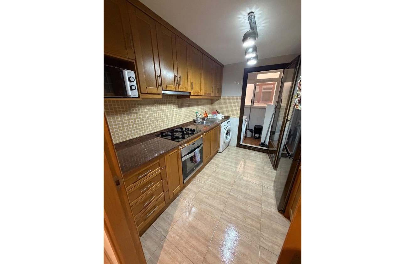 Resale - Apartment - Torrevieja - torrevieja