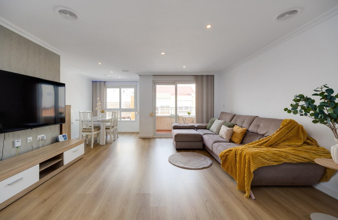 Resale - Apartment - Torrevieja - torrevieja