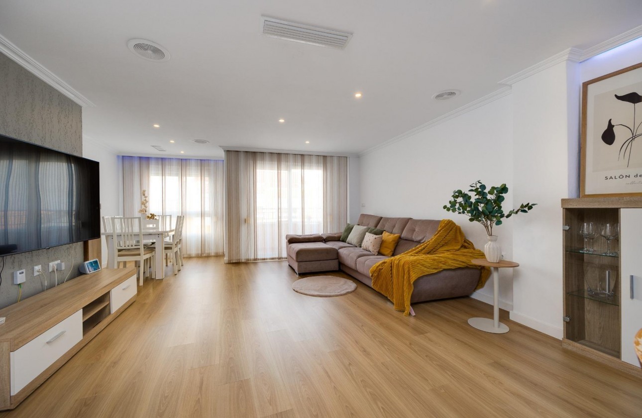 Resale - Apartment - Torrevieja - torrevieja