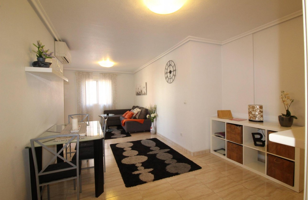 Resale - Apartment - Torrevieja - torrevieja