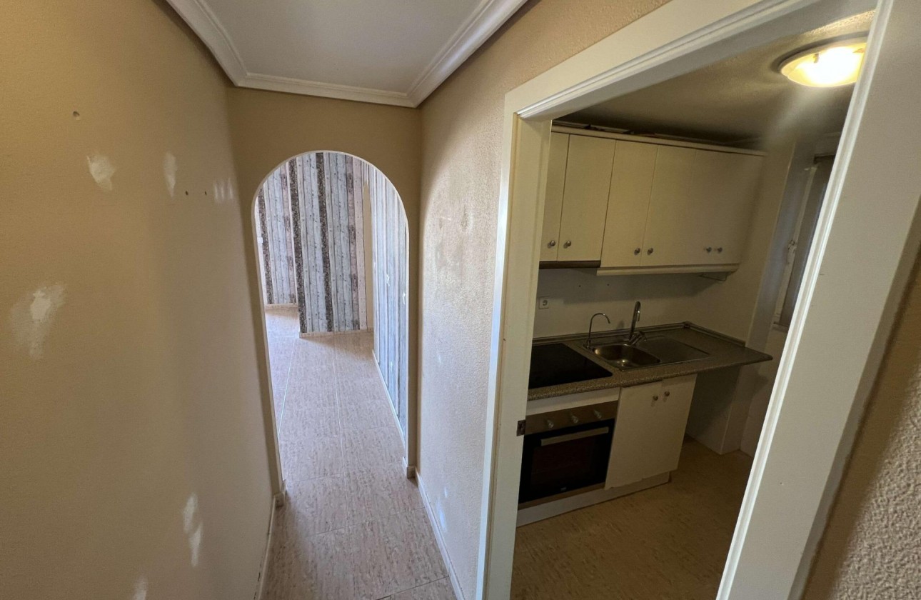 Resale - Apartment - Torrevieja - torrevieja