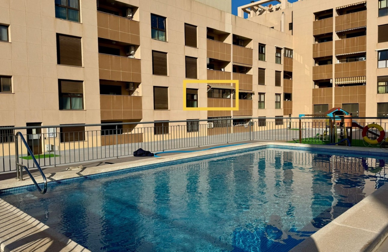 Resale - Apartment - Torrevieja*