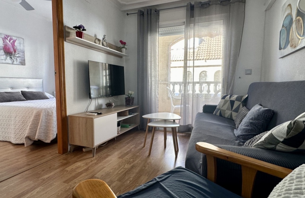 Resale - Apartment - Torrevieja