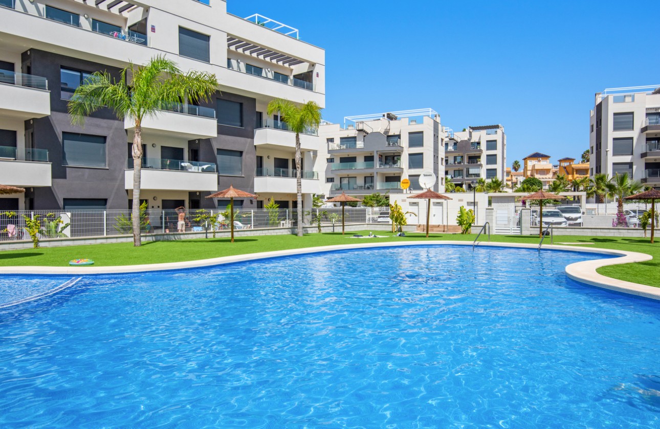 Resale - Apartment - Villamartin - Costa Blanca