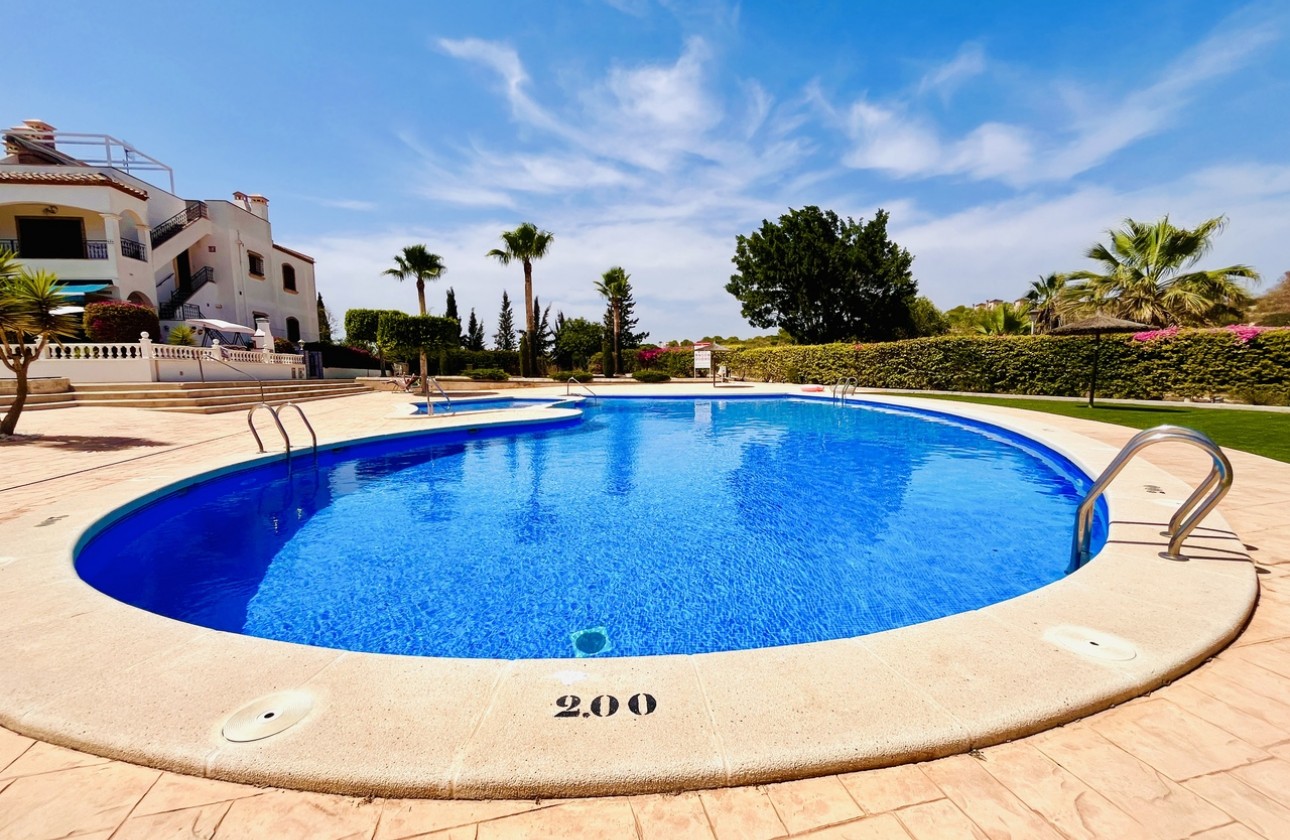 Resale - Apartment - Villamartin - Costa Blanca