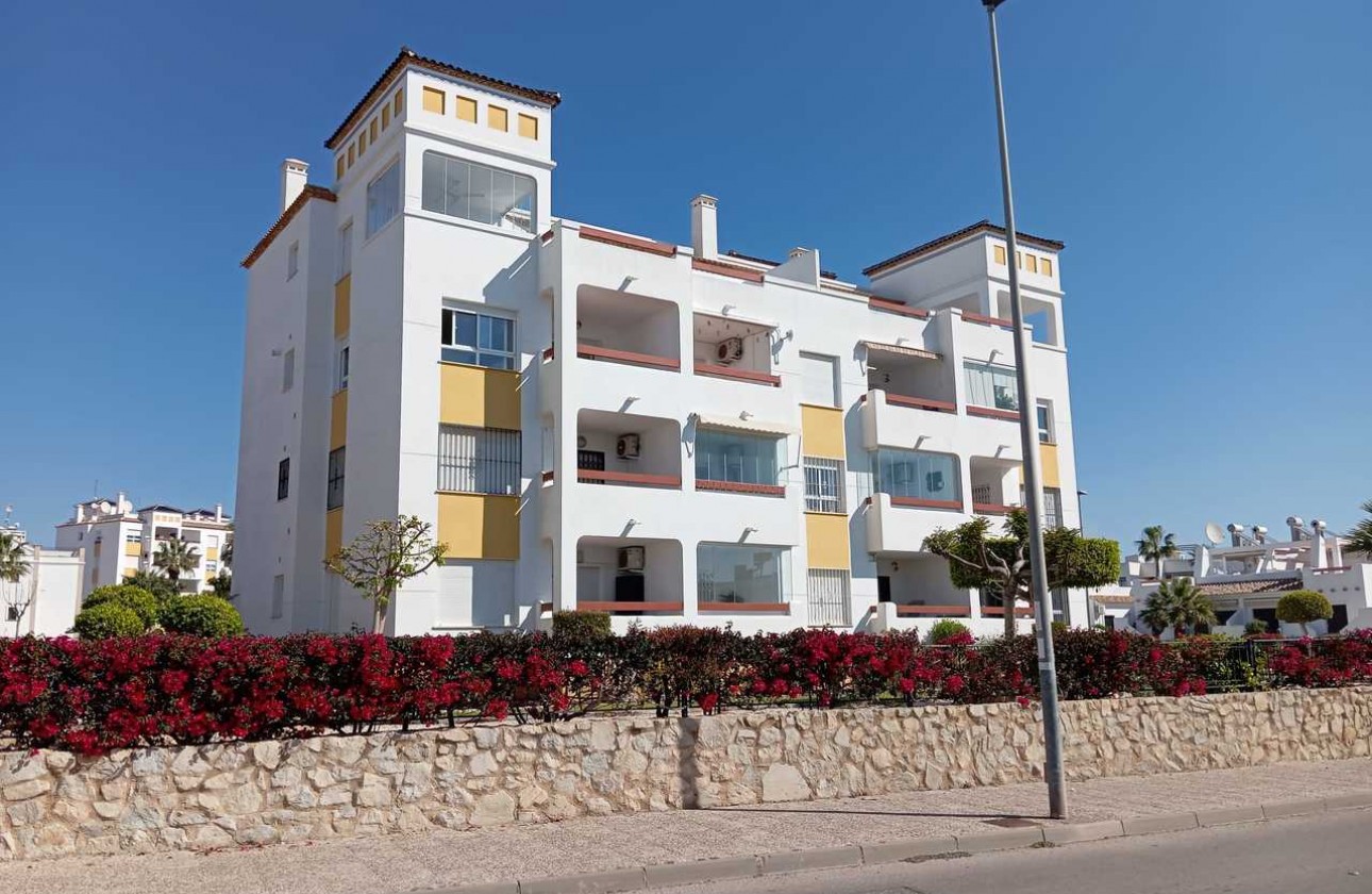 Resale - Apartment - Villamartin - Costa Blanca