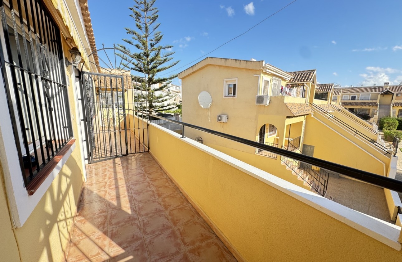 Resale - Apartment - Villamartin