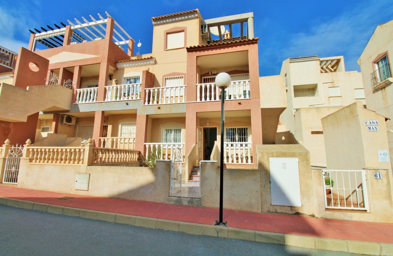 Resale - Apartment - Villamartin