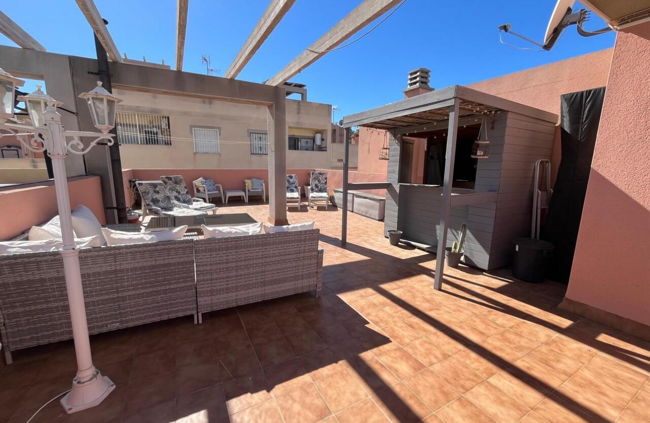 Resale - Apartment - Villamartin