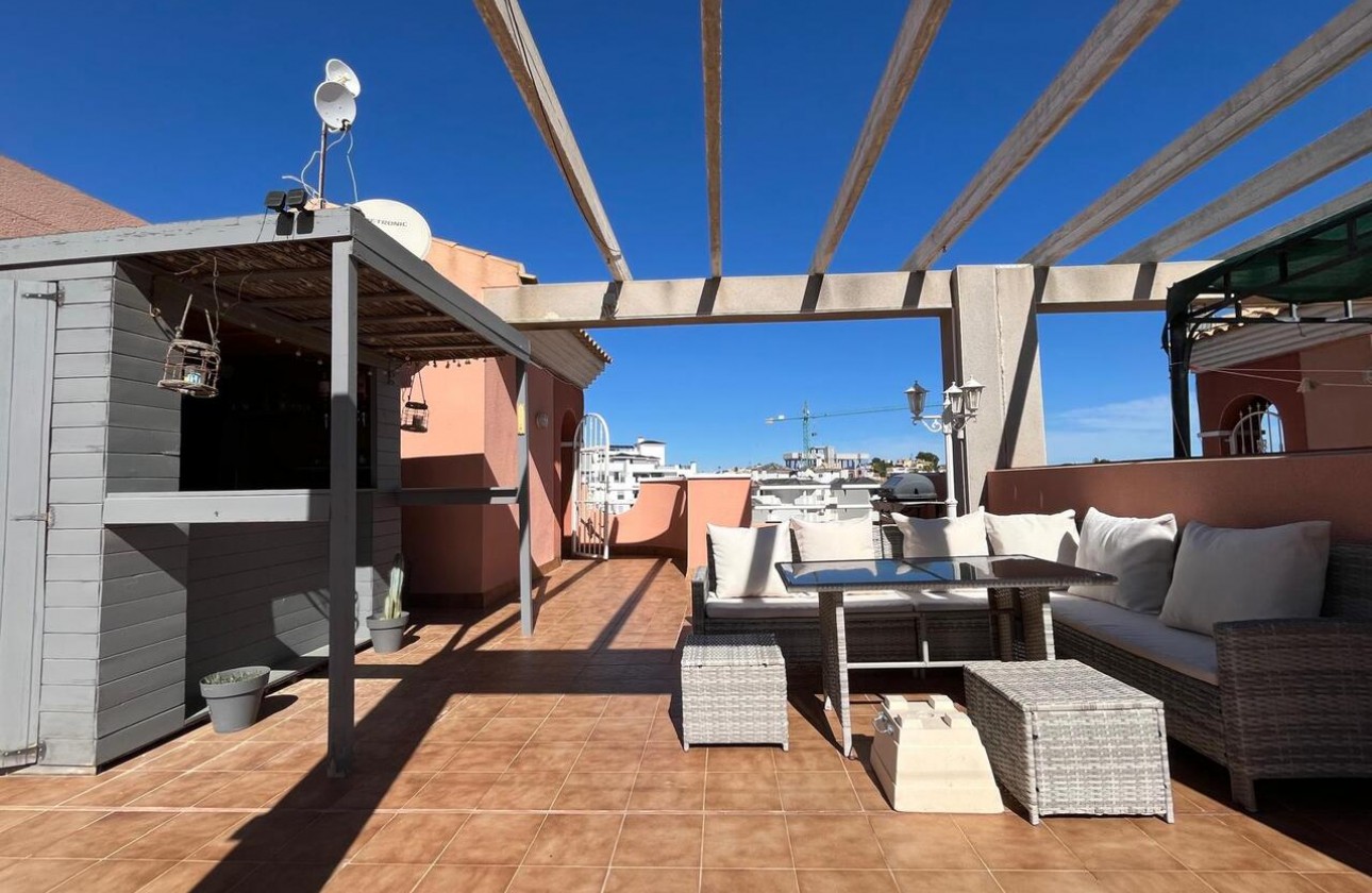 Resale - Apartment - Villamartin