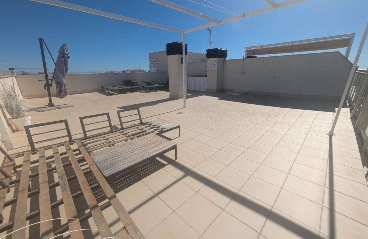 Resale - Apartment - Villamartin