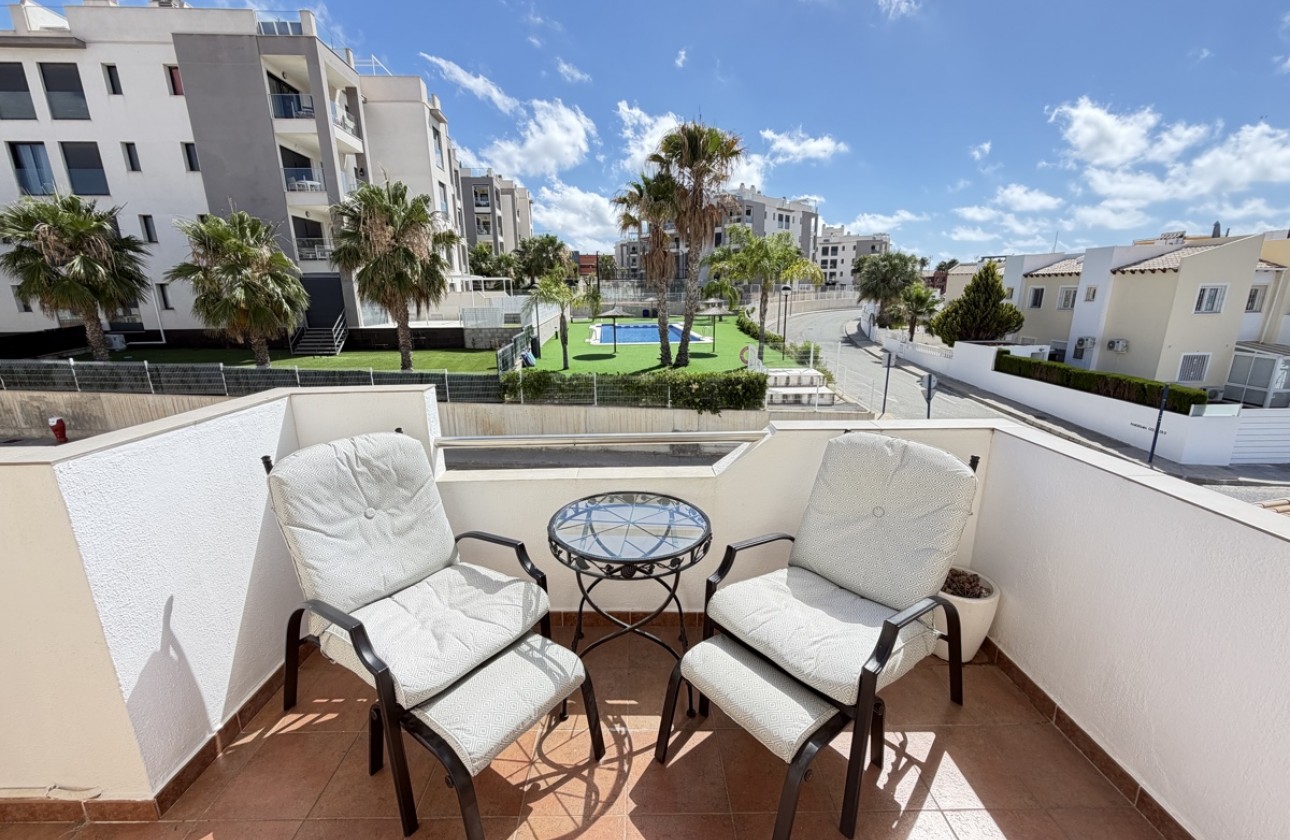 Resale - Apartment - Villamartin
