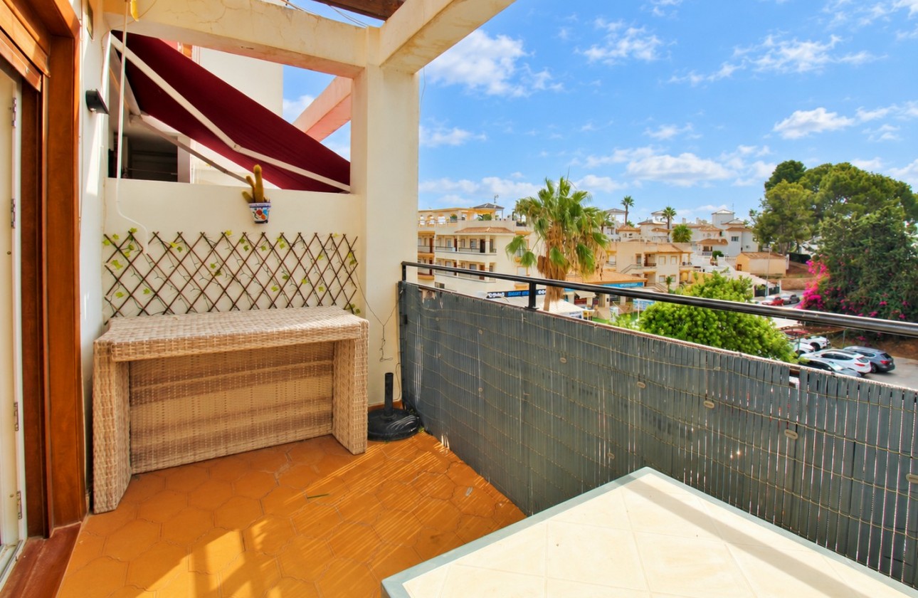Resale - Apartment - Villamartin