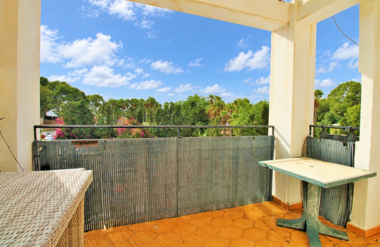 Resale - Apartment - Villamartin
