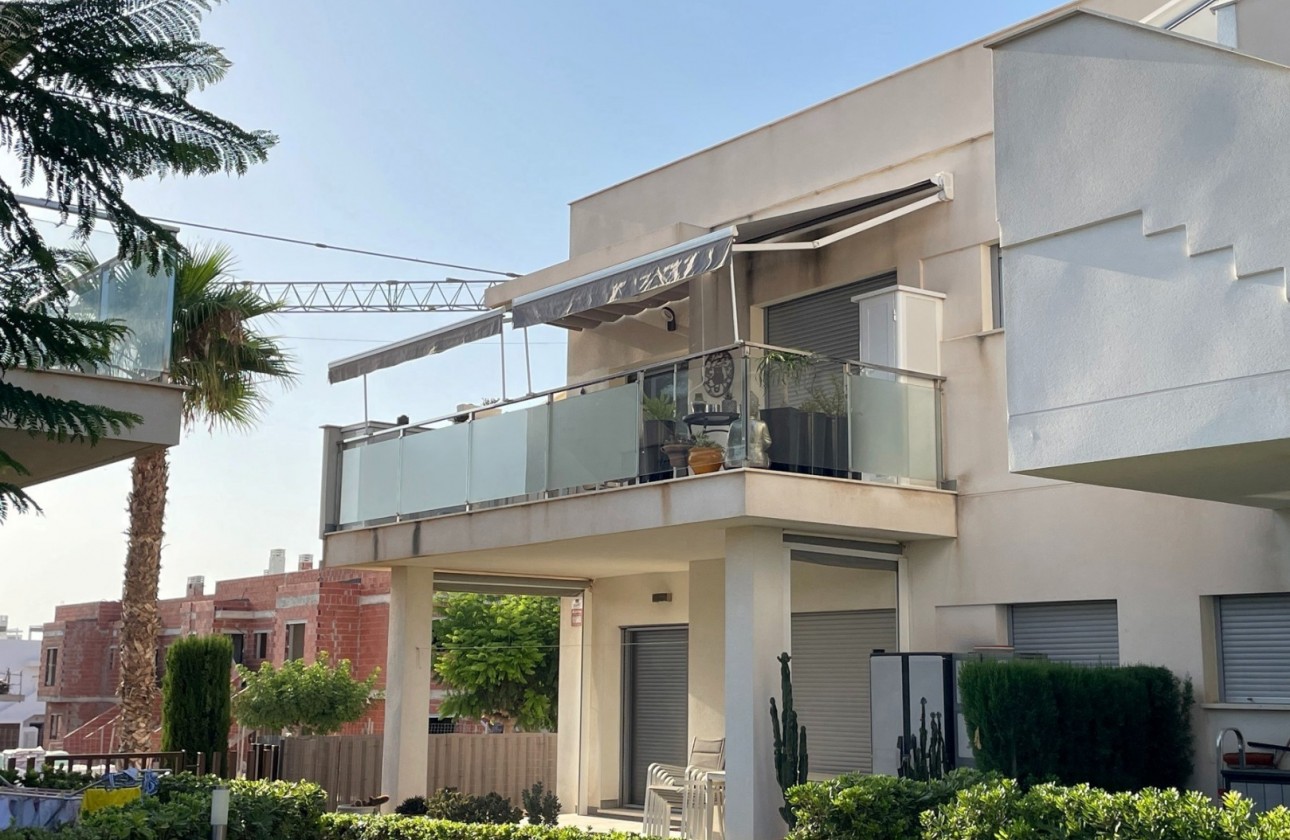 Resale - Apartment - Vistabella Golf