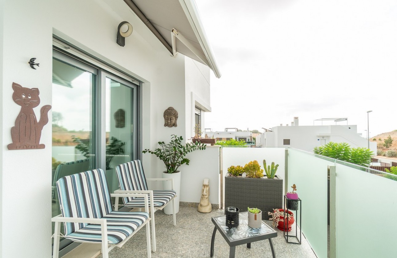 Resale - Apartment - Vistabella Golf