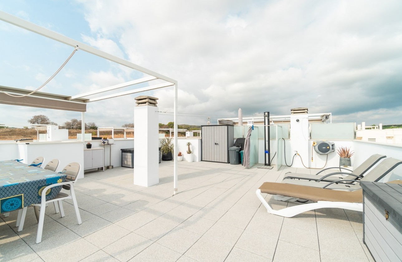 Resale - Apartment - Vistabella Golf