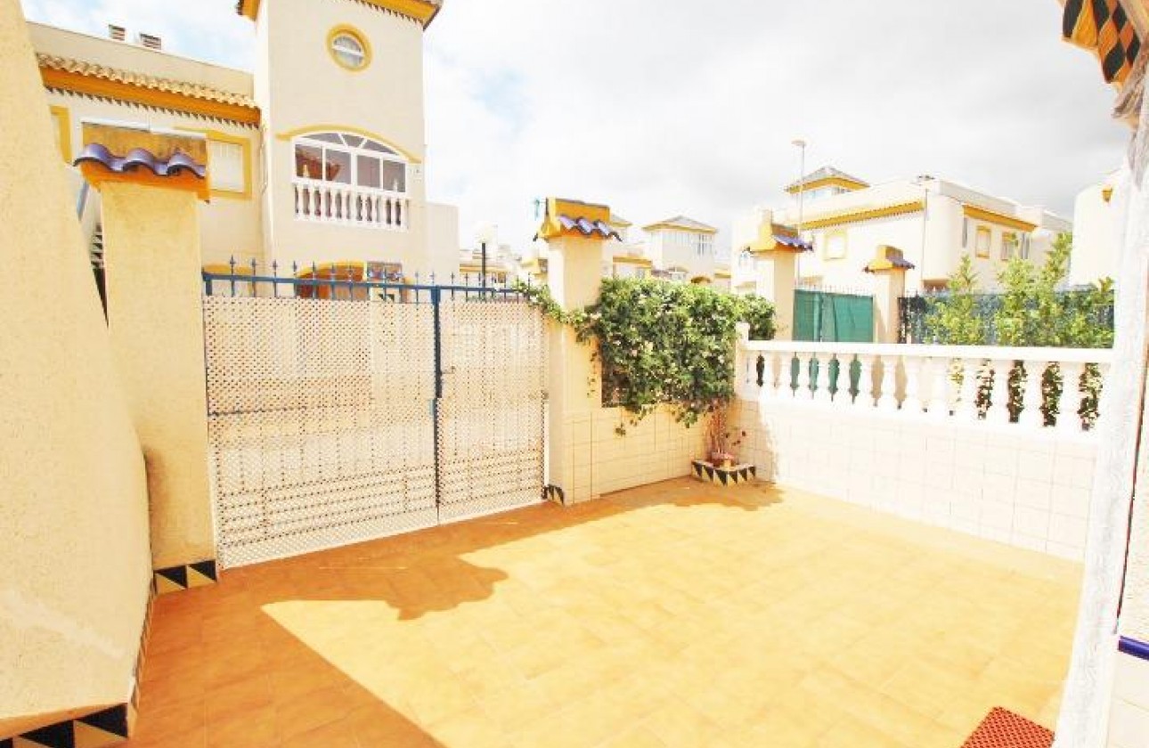 Resale - Bungalow - Guardamar del Segura - El Edén - Los Estaños