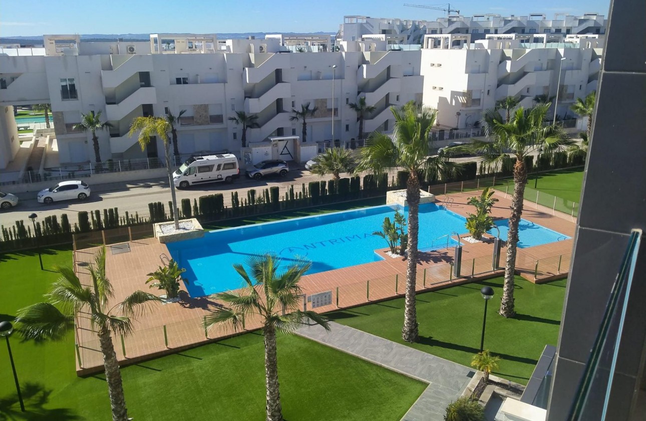 Resale - Bungalow - Guardamar del Segura - EL RASO