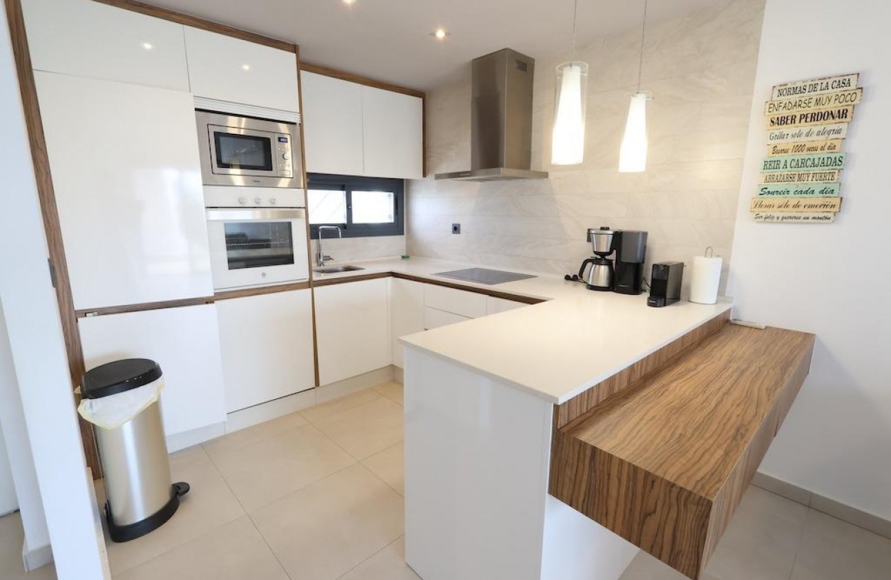 Resale - Bungalow - Guardamar del Segura - EL RASO