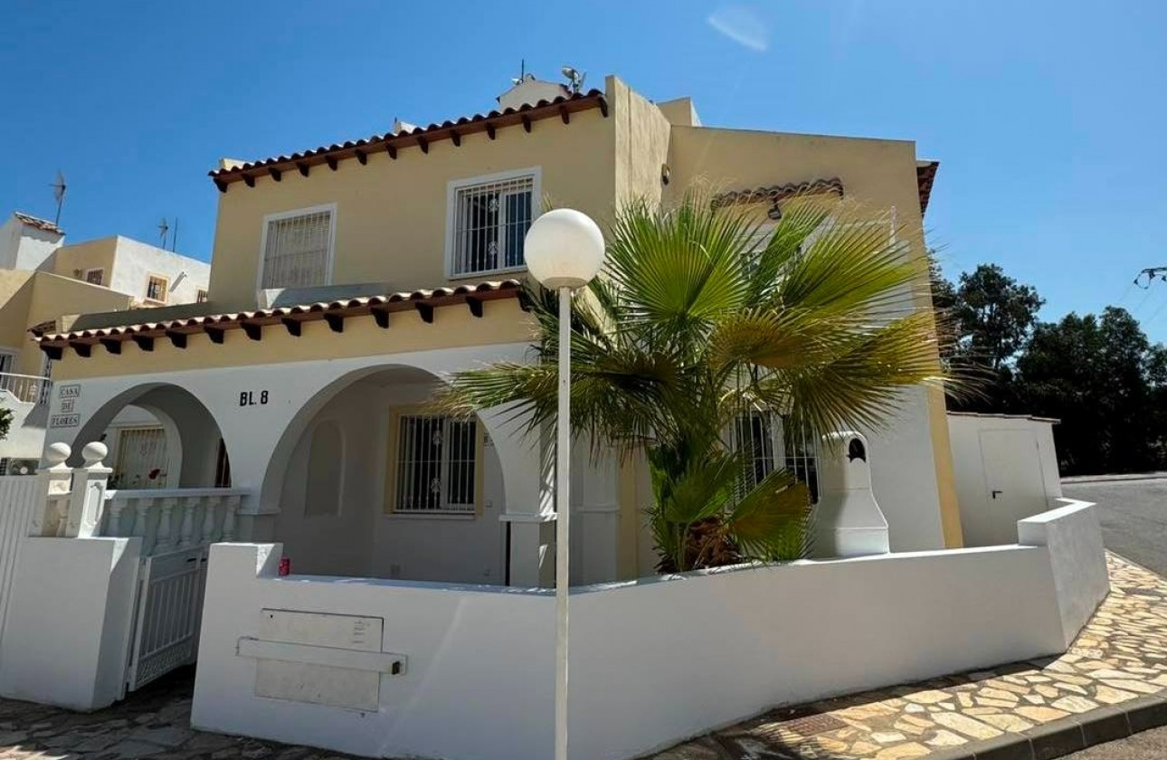 Resale - Bungalow - Las Filipinas, Villamartín