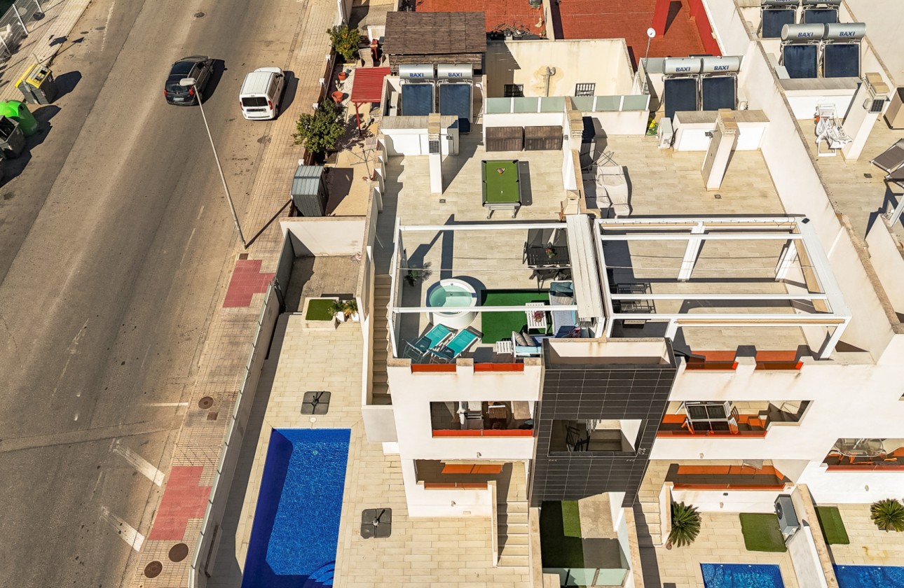 Resale - Bungalow - Los Altos