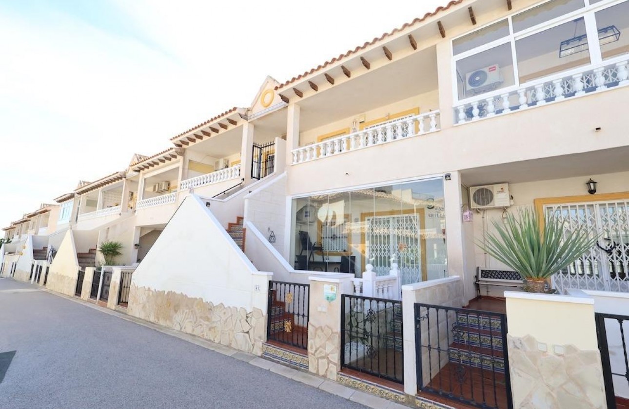 Resale - Bungalow - Orihuela Costa - Cabo Roig