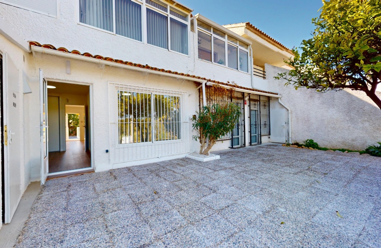 Resale - Bungalow - Orihuela Costa - Costa Blanca
