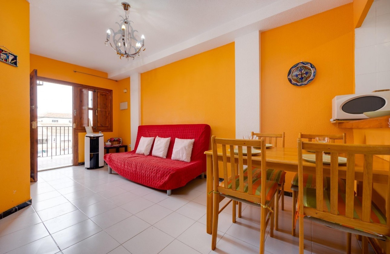 Resale - Bungalow - Orihuela Costa - Desamparados-Hurchillo-Torremendo