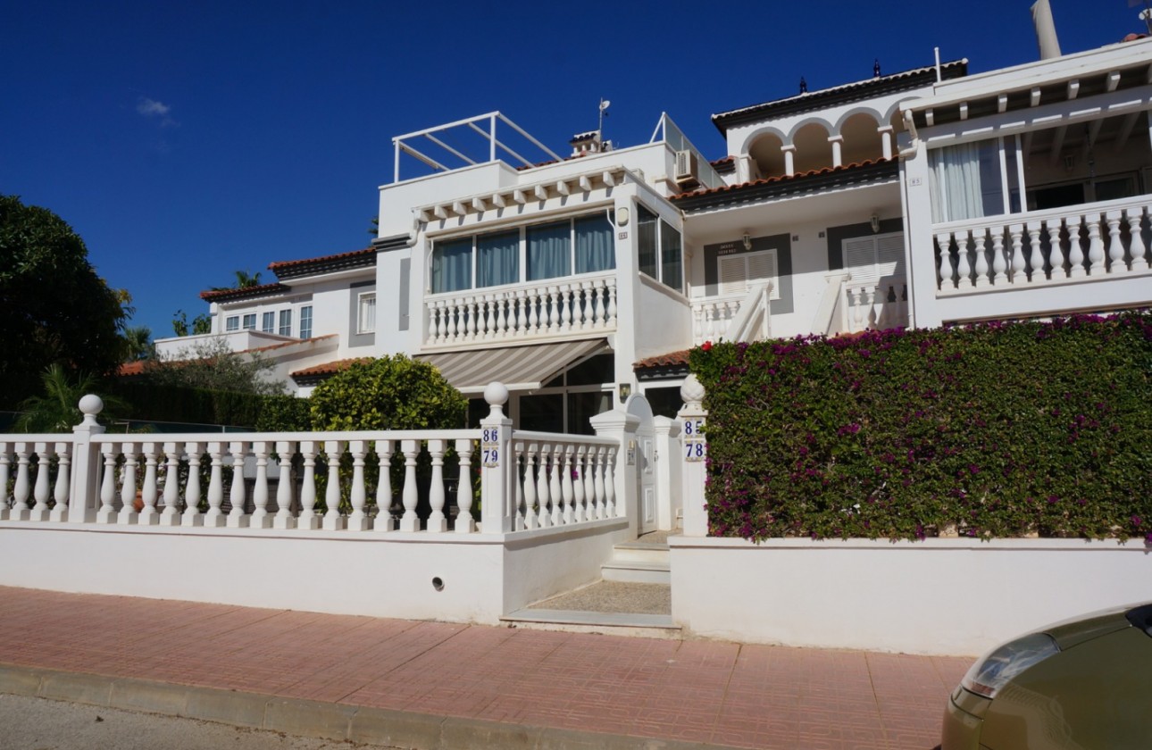 Resale - Bungalow - Orihuela Costa - Inland