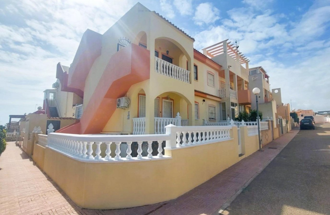 Resale - Bungalow - Orihuela Costa - La Florida