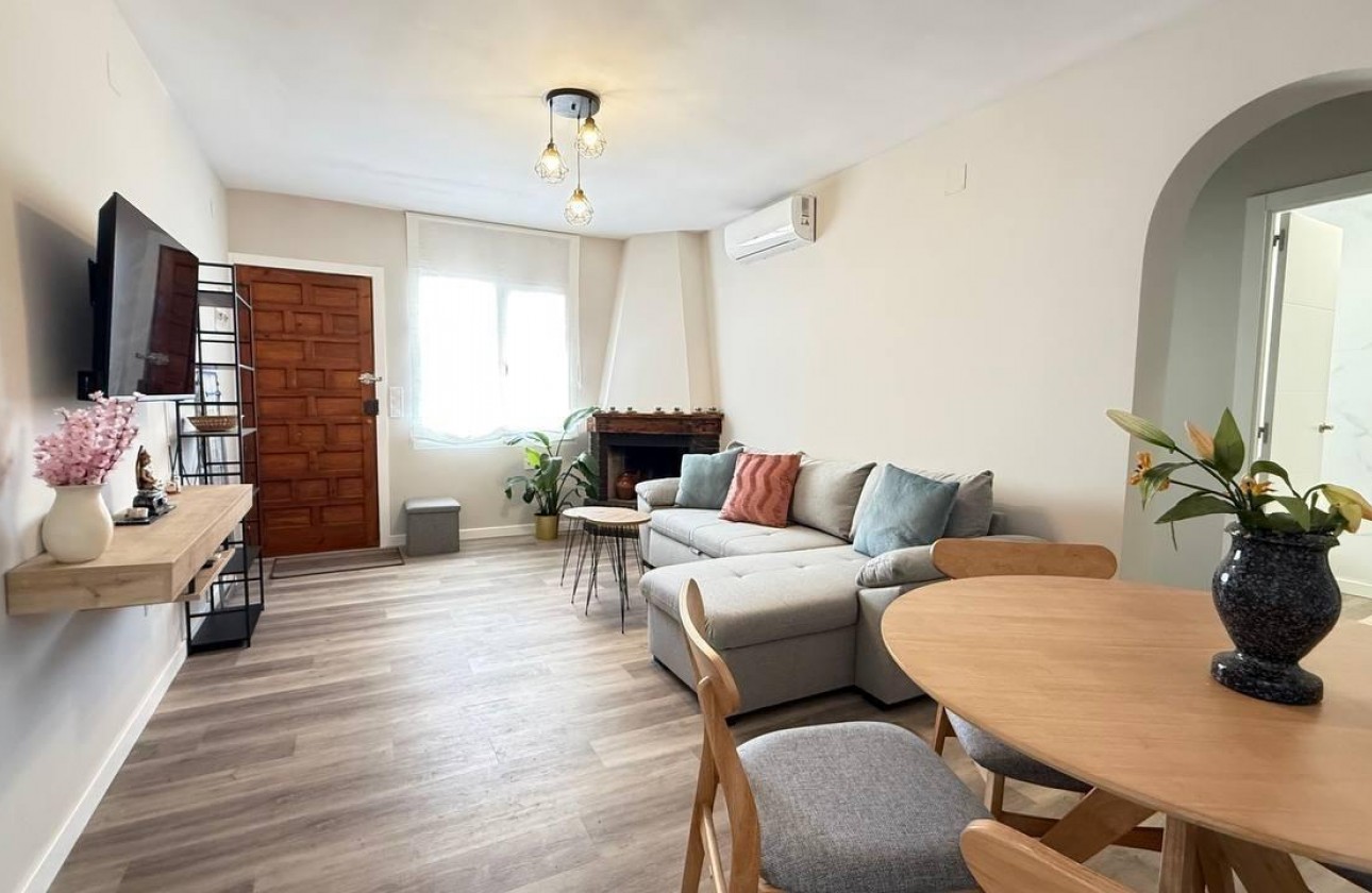 Resale - Bungalow - Orihuela Costa - La Regia