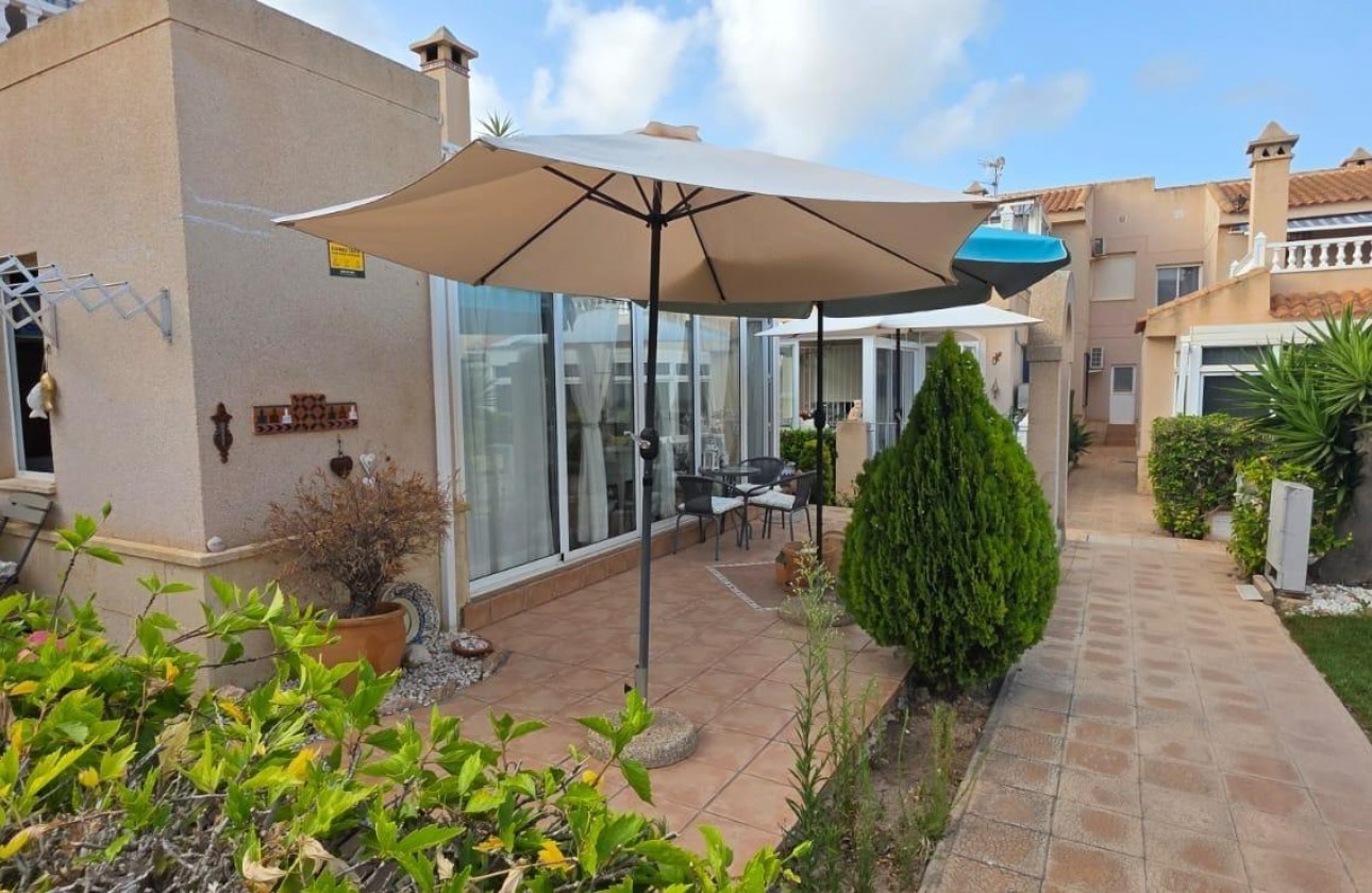 Resale - Bungalow - Orihuela Costa - Lomas de Cabo Roig-Los Dolses