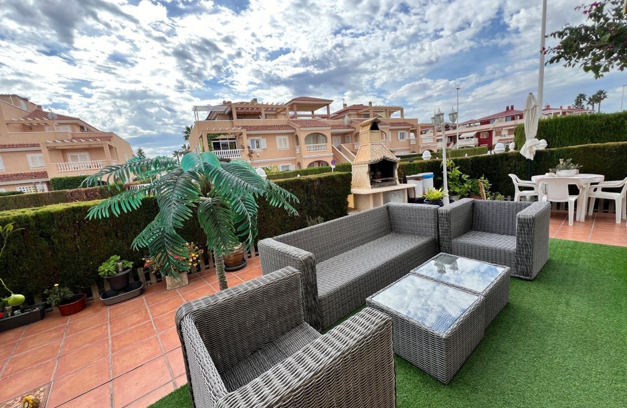 Resale - Bungalow - Orihuela Costa - Punta Prima