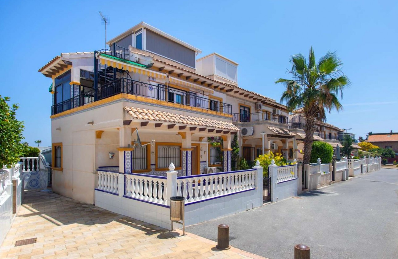 Resale - Bungalow - Orihuela Costa - Punta Prima