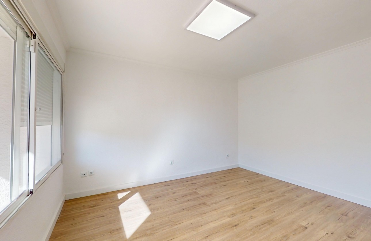 Resale - Bungalow - Orihuela Costa - Villamartín