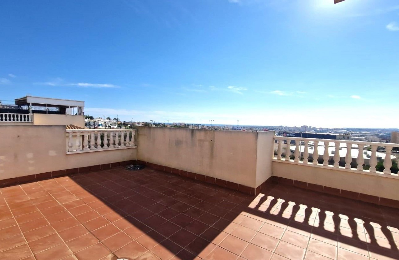 Resale - Bungalow - Torrevieja - Aguas nuevas 1