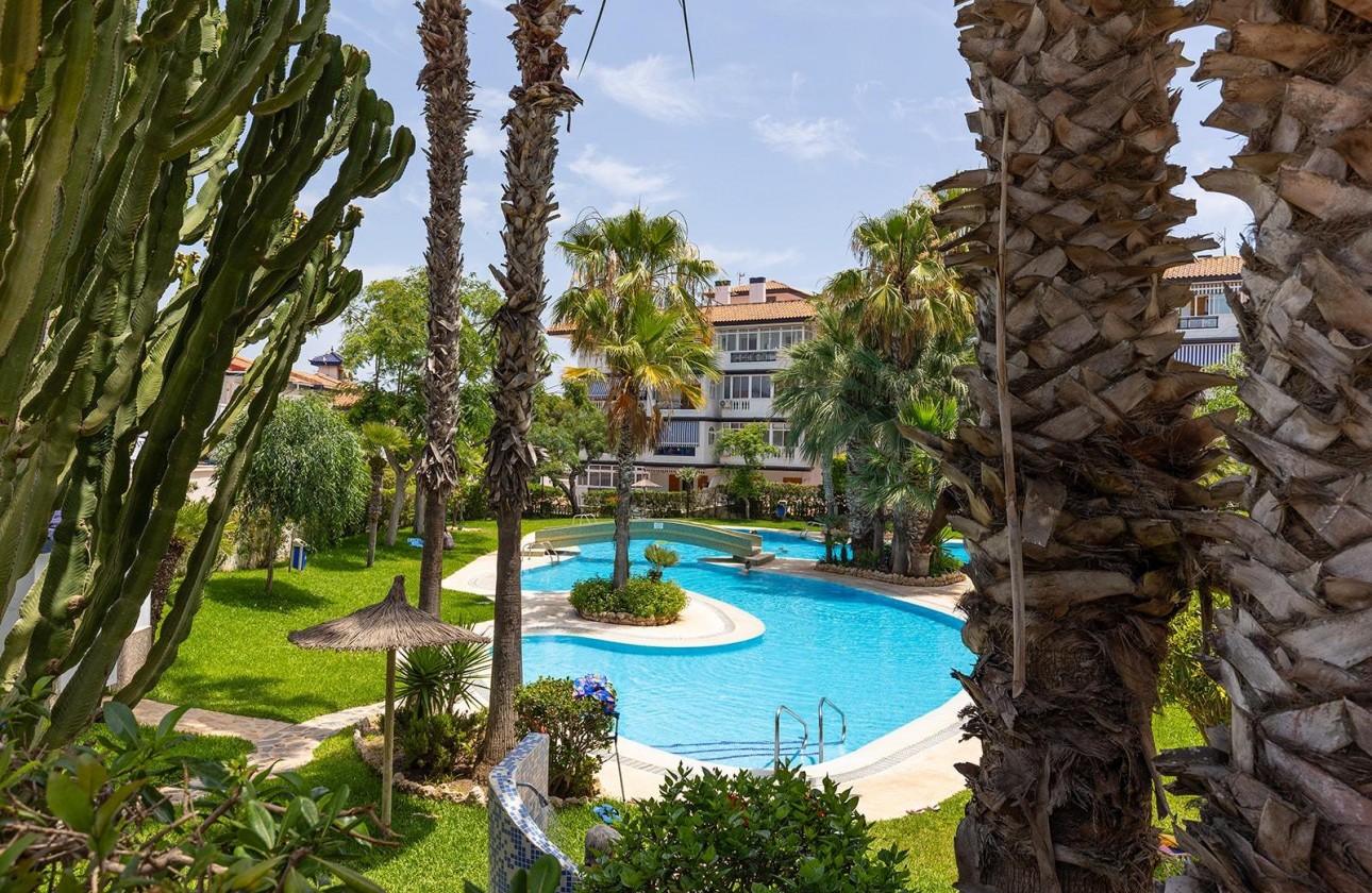 Resale - Bungalow - Torrevieja - Cañada del Molino