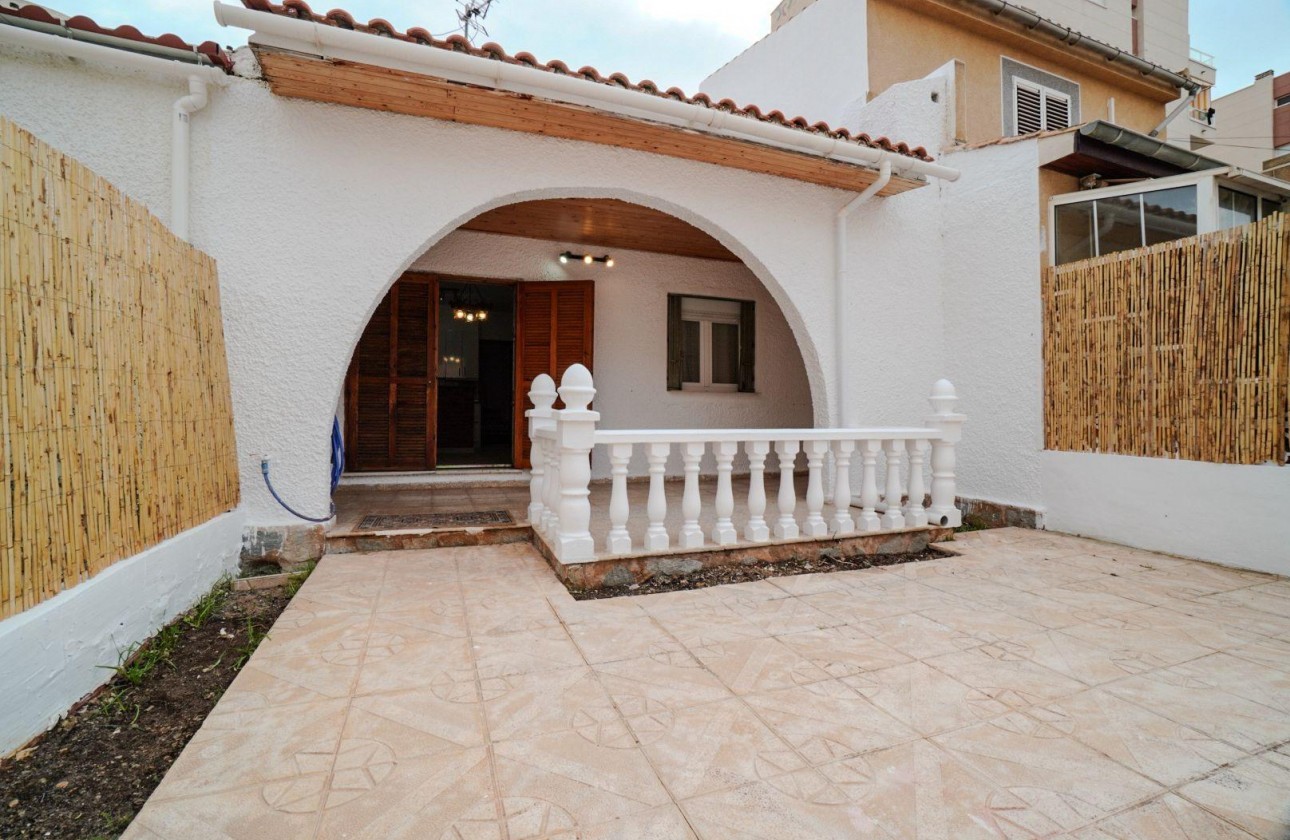 Resale - Bungalow - Torrevieja - Centro