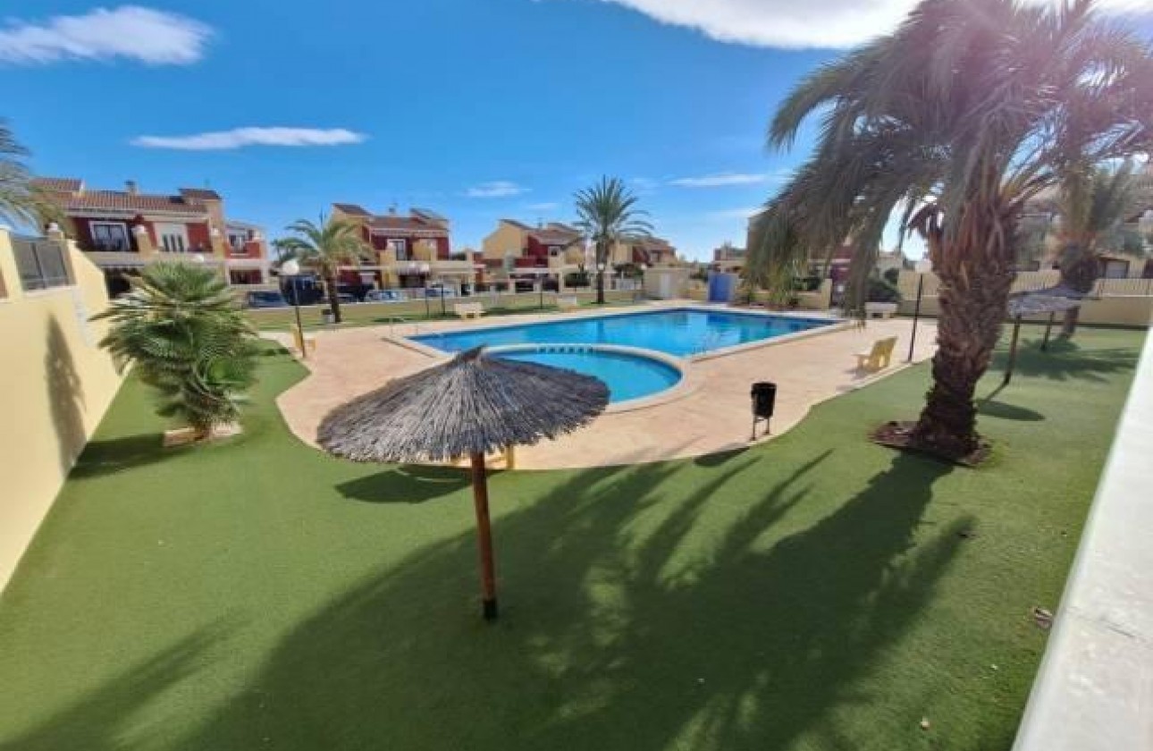 Resale - Bungalow - Torrevieja - Centro