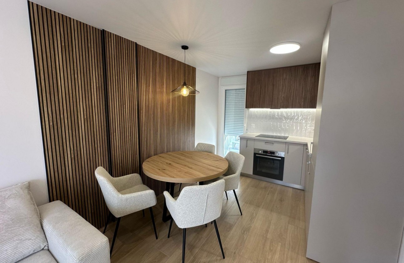 Resale - Bungalow - Torrevieja - Centro