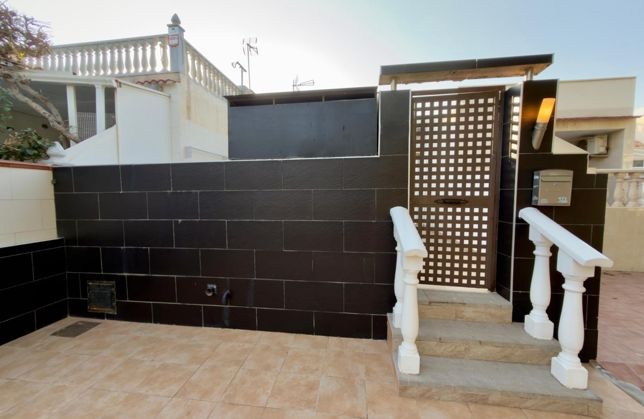 Resale - Bungalow - Torrevieja - La Siesta - El Salado - Torreta