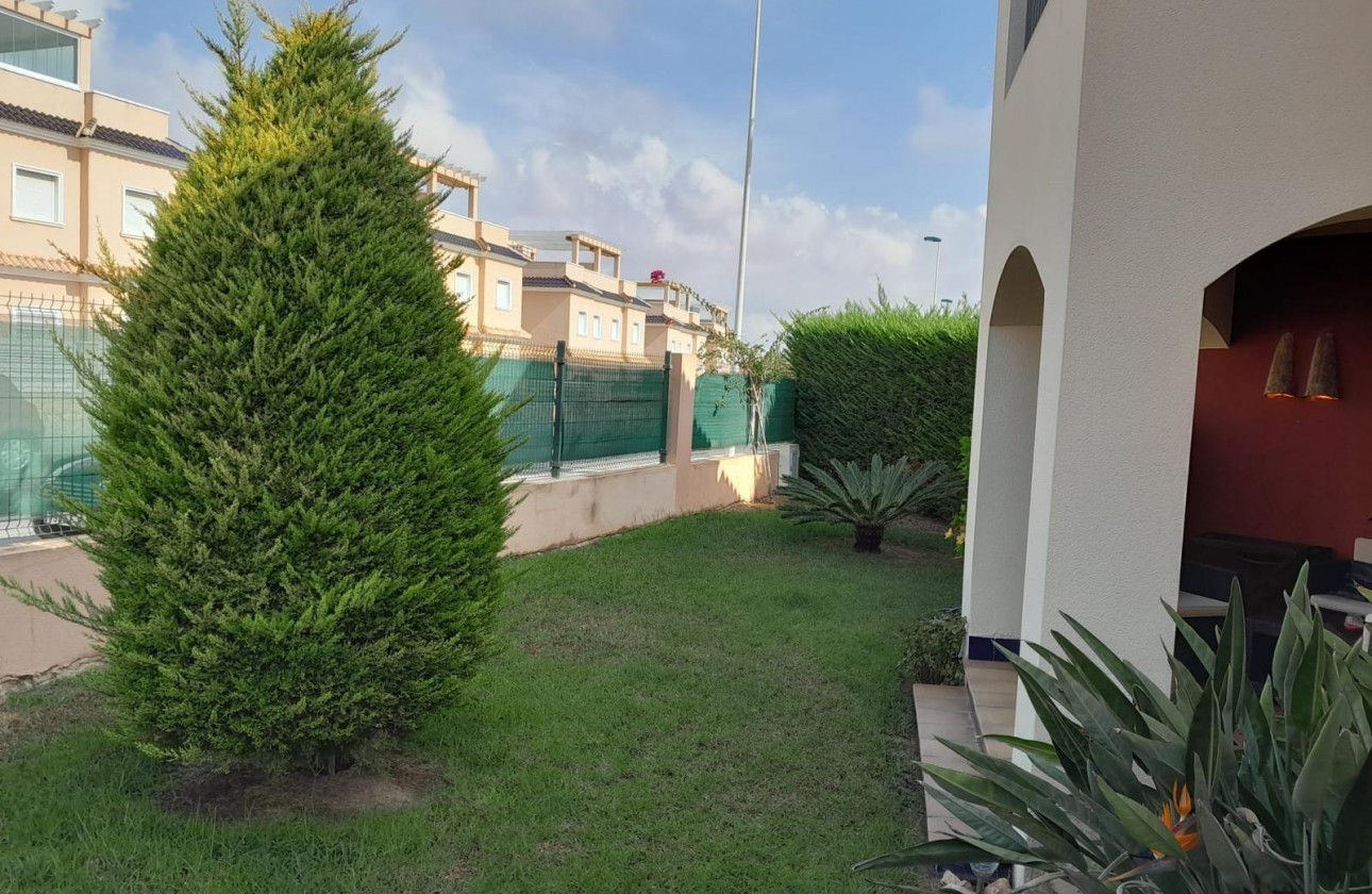 Resale - Bungalow - Torrevieja - Los altos