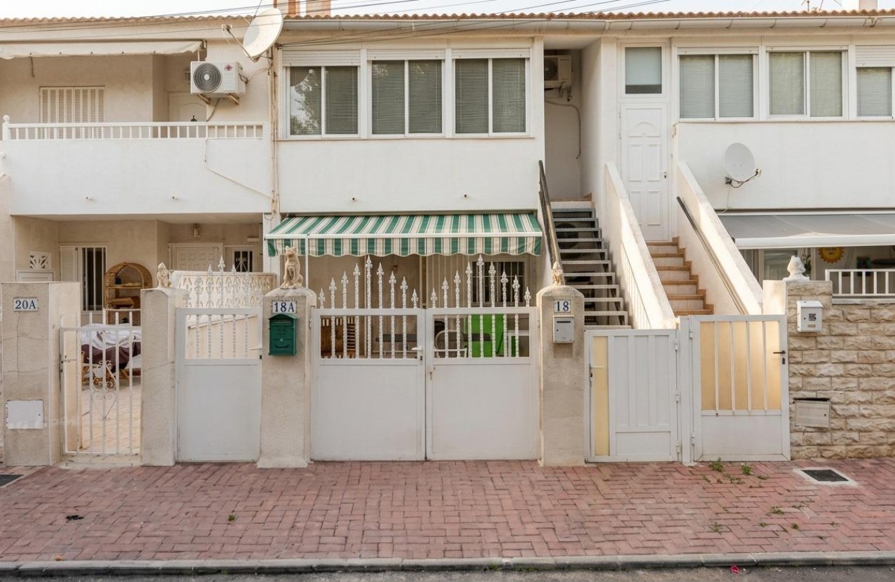 Resale - Bungalow - Torrevieja - Playa de los Naufragos