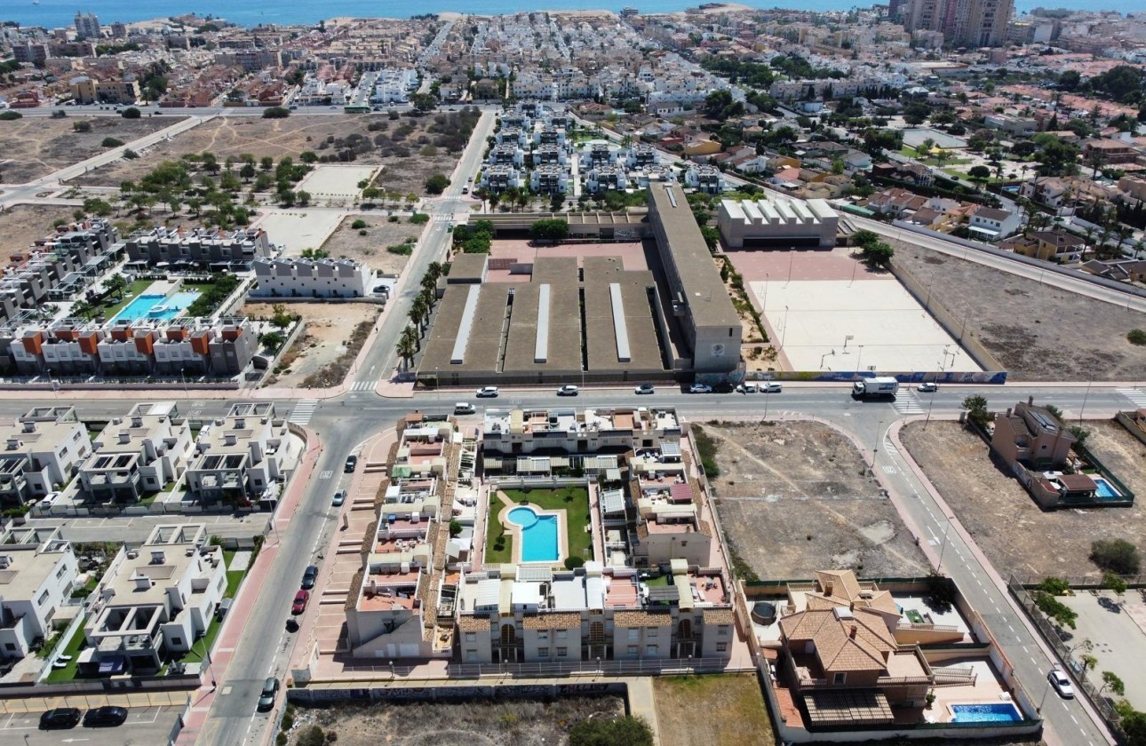 Resale - Bungalow - Torrevieja - Sector 25